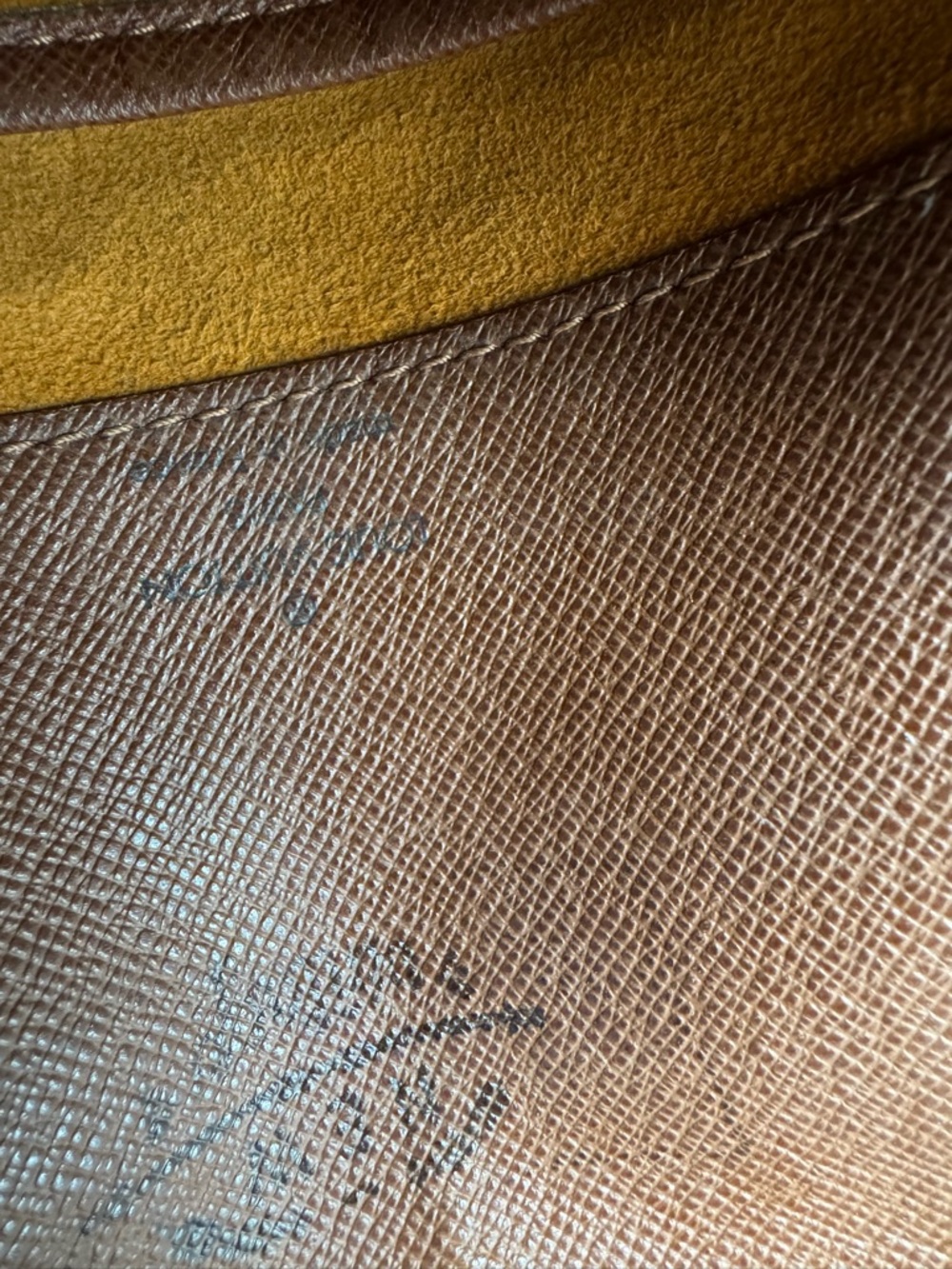 Louis Vuitton Brown Monogram Messenger Bag with Floral Skull Motif - Picture 4 of 9